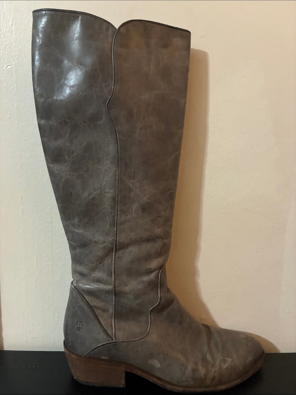 Frye Carson Piping Tall leather boots in grey size 10